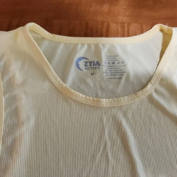 Nike and Zyia Athletic Tank Top Medium - Picture 3 of 7